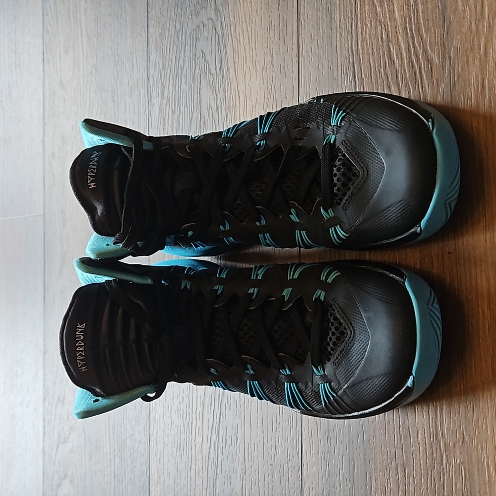 Nike mens size 8